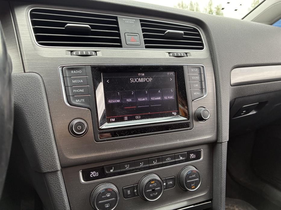 VOLKSWAGEN Golf 2014
