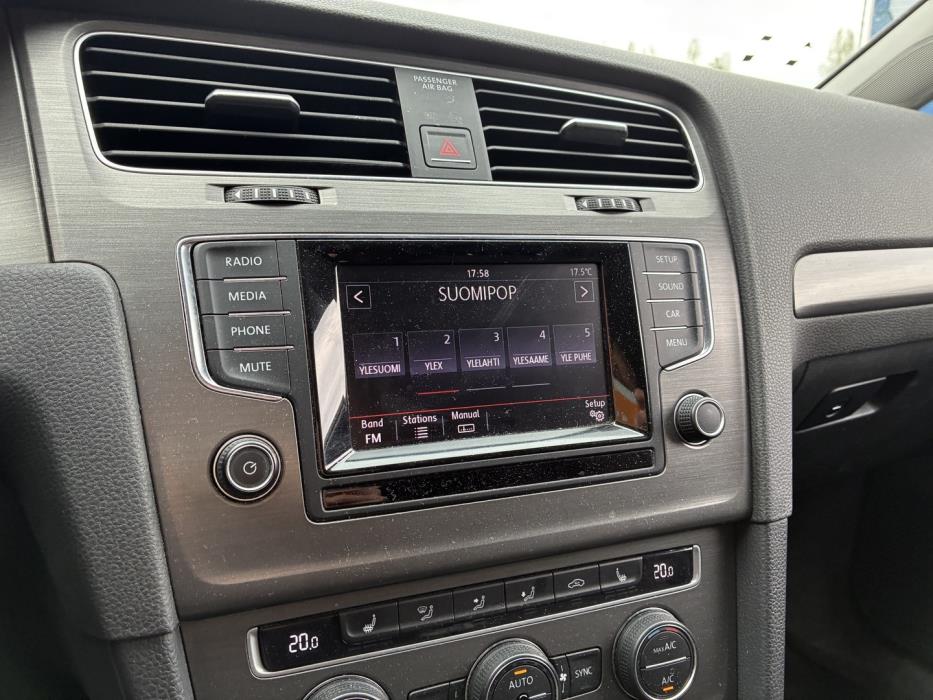 VOLKSWAGEN Golf 2014