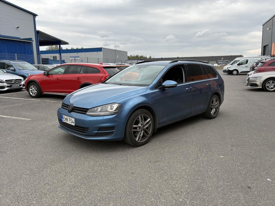 VOLKSWAGEN Golf 2014