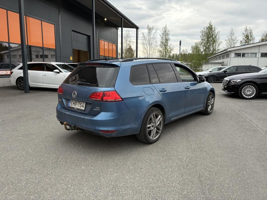 VOLKSWAGEN Golf 2014