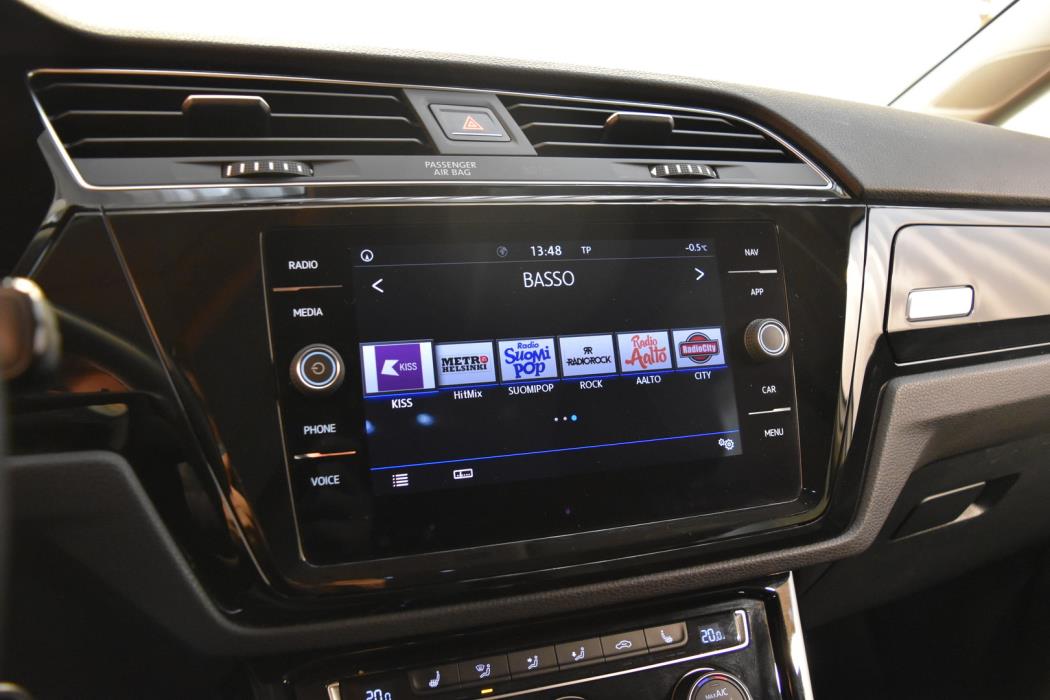 VOLKSWAGEN Touran 2018