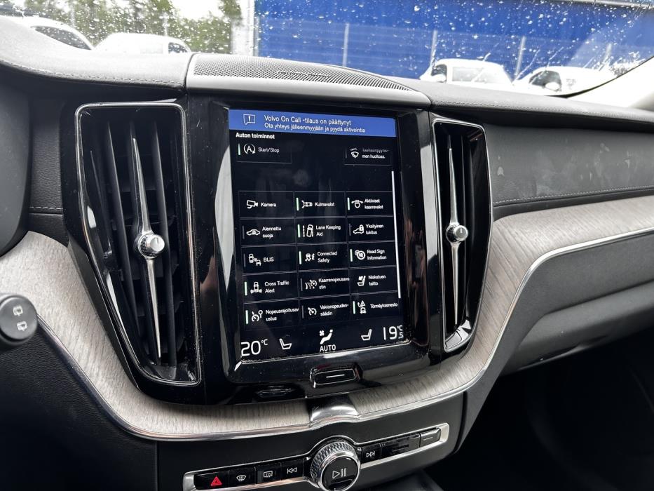 VOLVO XC60 2020