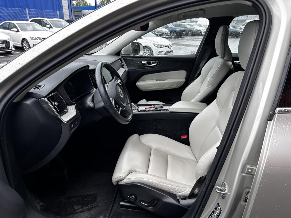 VOLVO XC60 2020