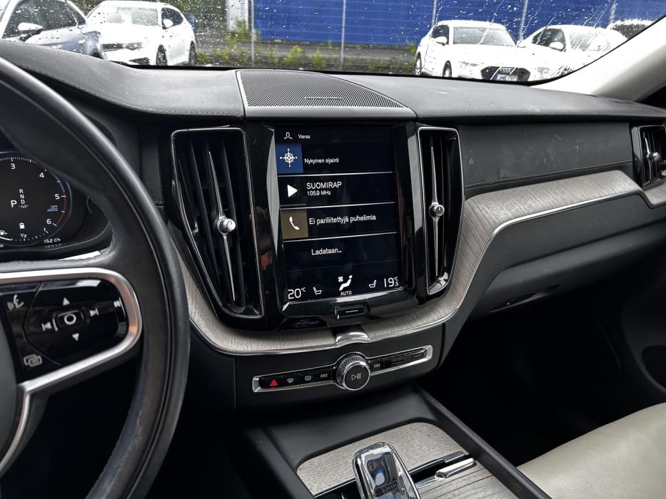 VOLVO XC60 2020