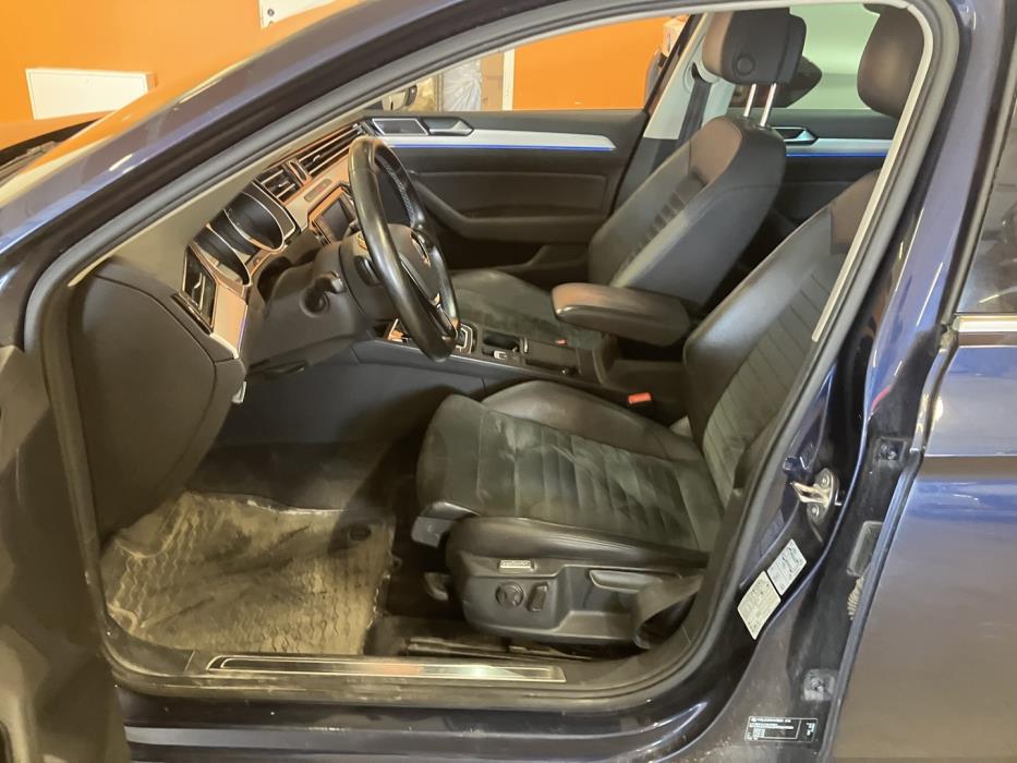 VOLKSWAGEN Passat 2017