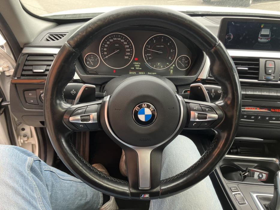 BMW 330 2013
