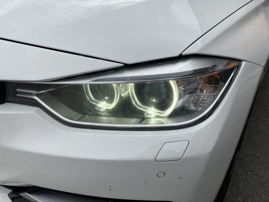 BMW 330 2013