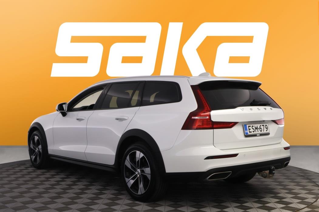 VOLVO V60 Cross Country 2021