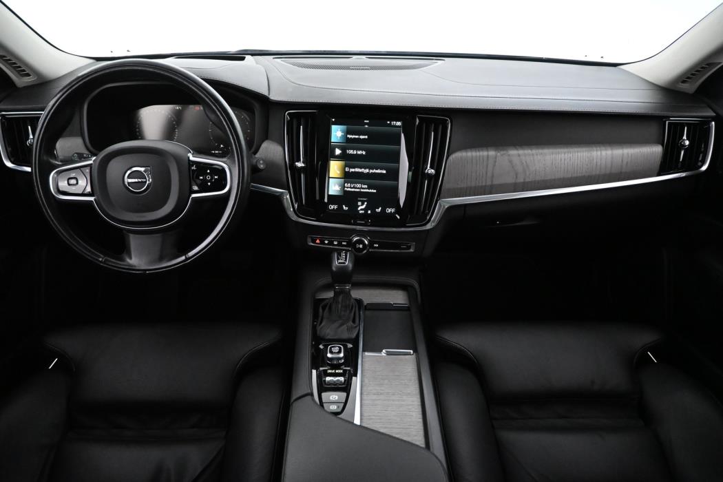 VOLVO V90 Cross Country 2021