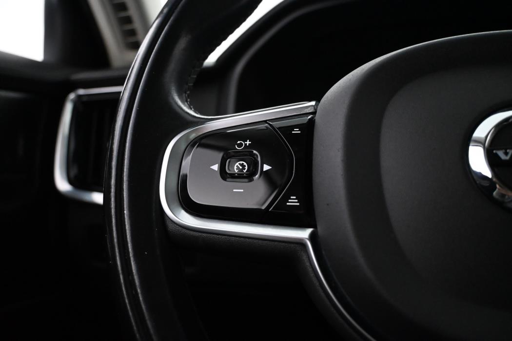 VOLVO V90 Cross Country 2021