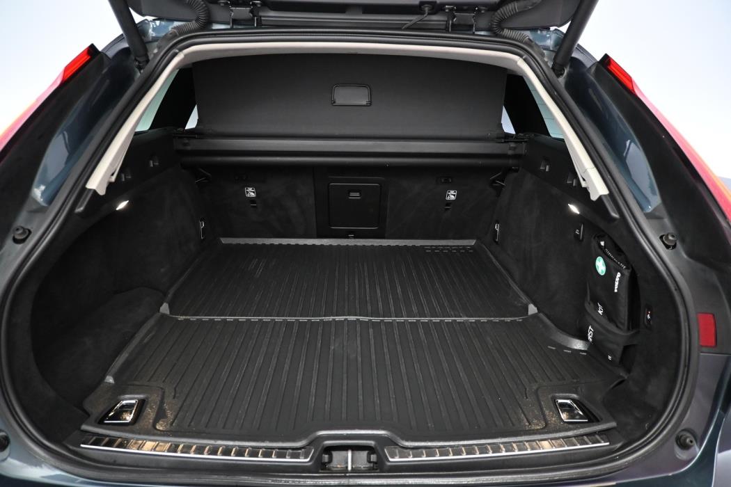 VOLVO V90 Cross Country 2021