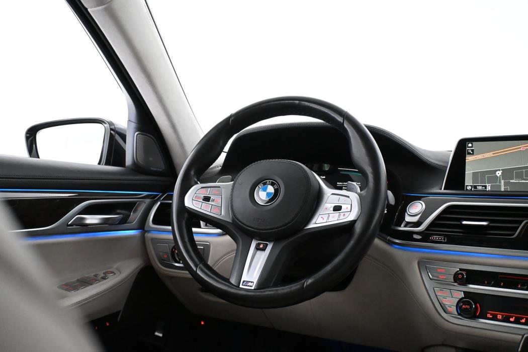 BMW 745 2019