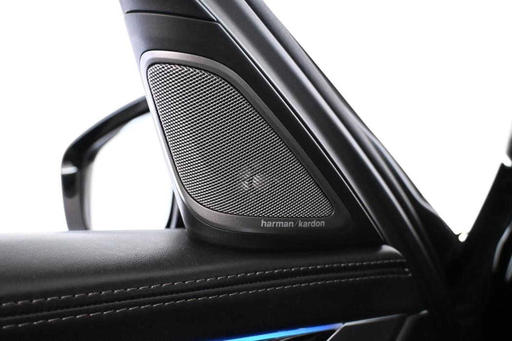 BMW 745 2019