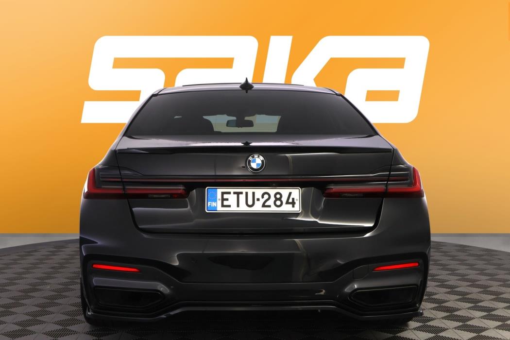 BMW 745 2019