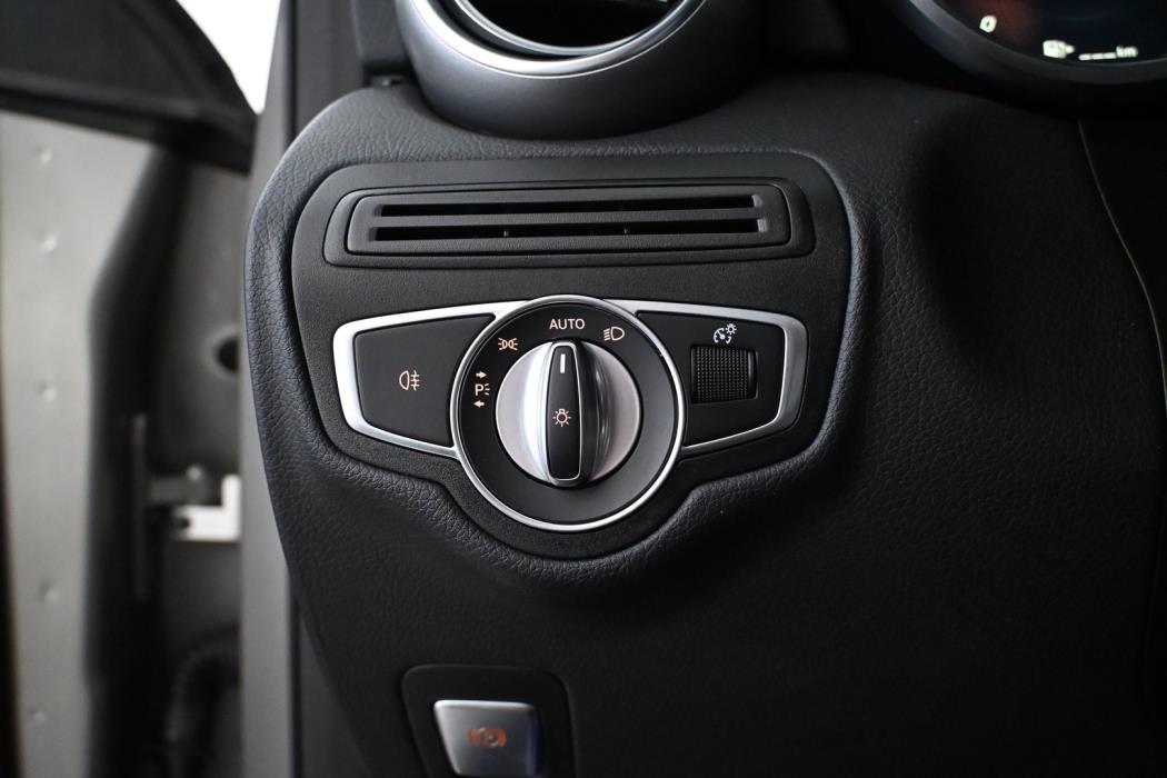 MERCEDES-BENZ GLC 2022