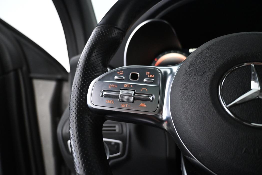 MERCEDES-BENZ GLC 2022