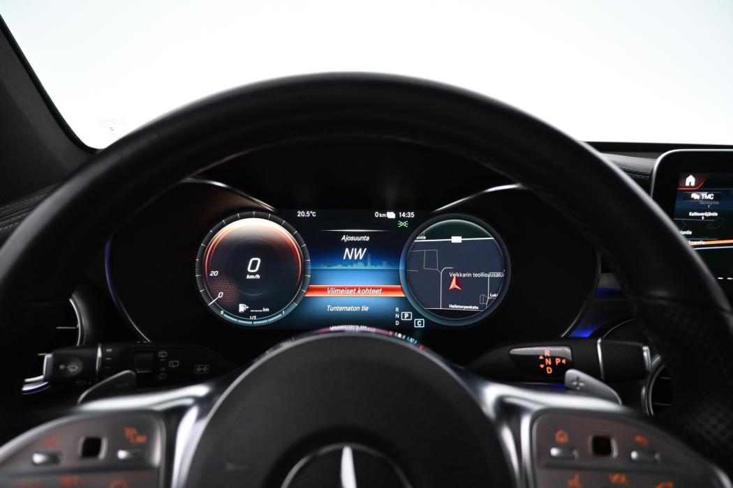 MERCEDES-BENZ GLC 2022