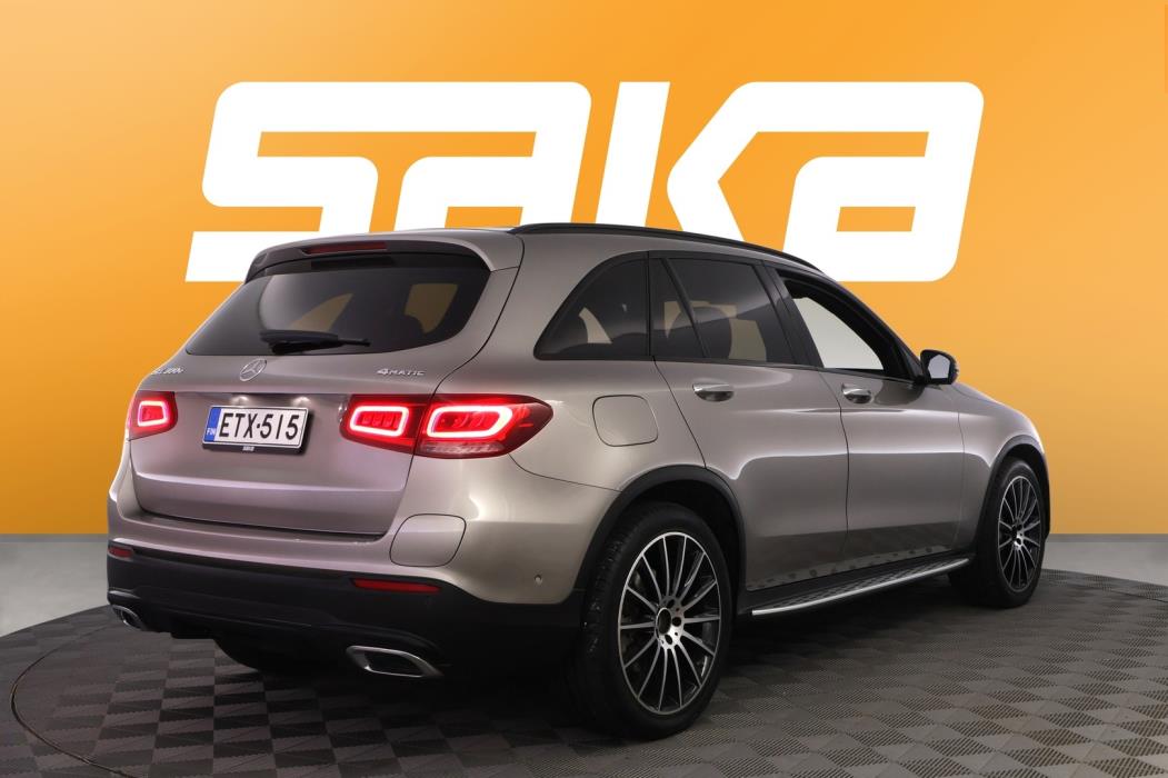 MERCEDES-BENZ GLC 2022