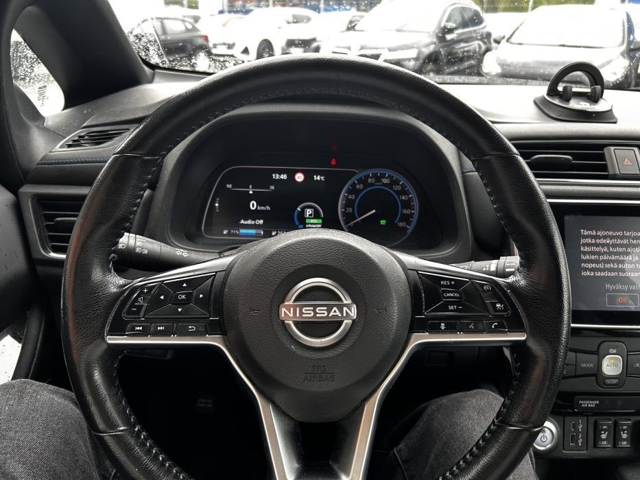 NISSAN Leaf 2022