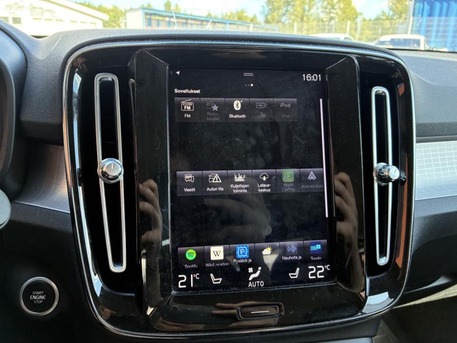 VOLVO XC40 2020