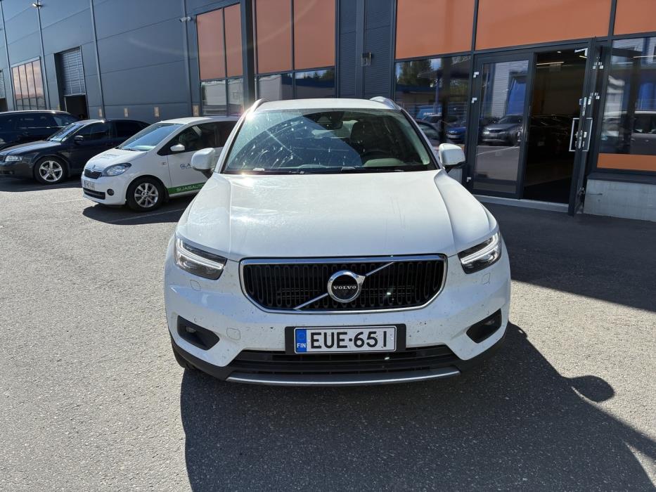 VOLVO XC40 2020