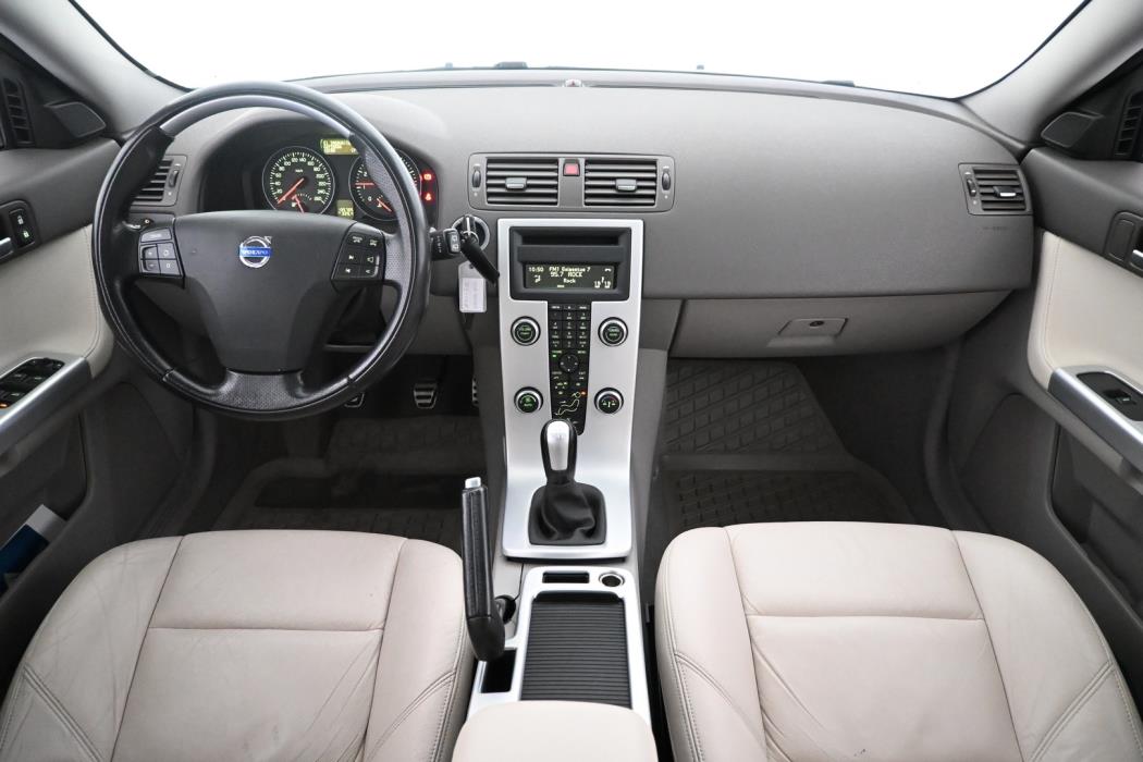 VOLVO V50 2012