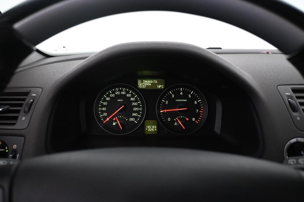 VOLVO V50 2012
