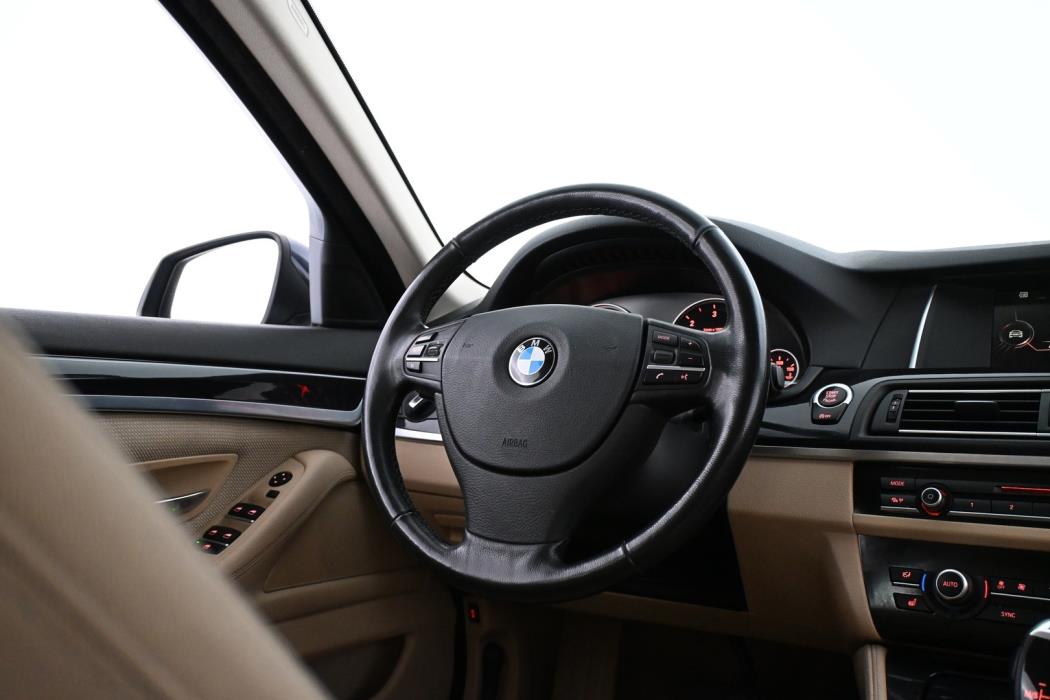 BMW 520 2015
