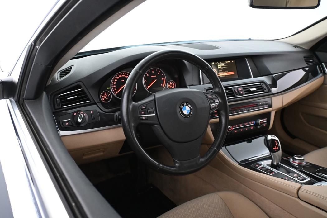 BMW 520 2015