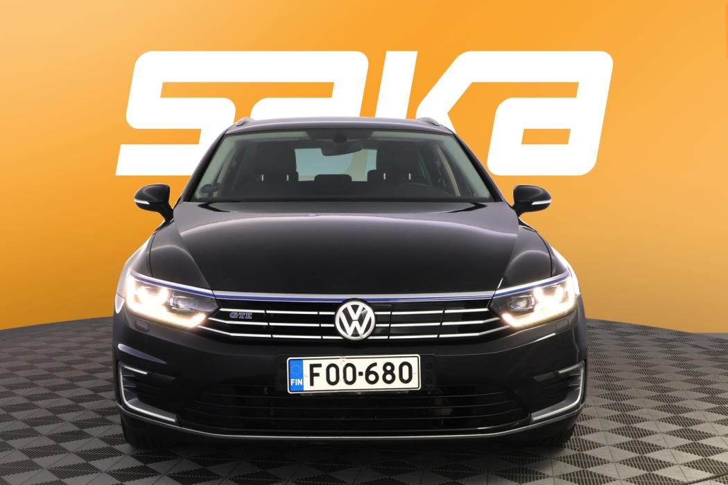VOLKSWAGEN Passat 2017