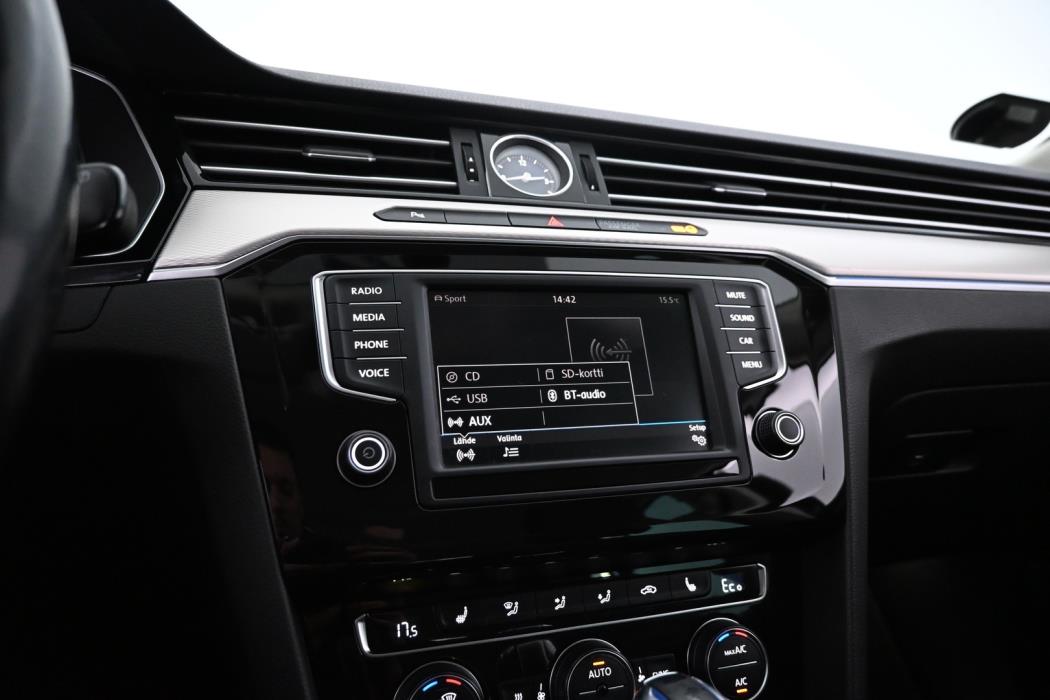 VOLKSWAGEN Passat 2017