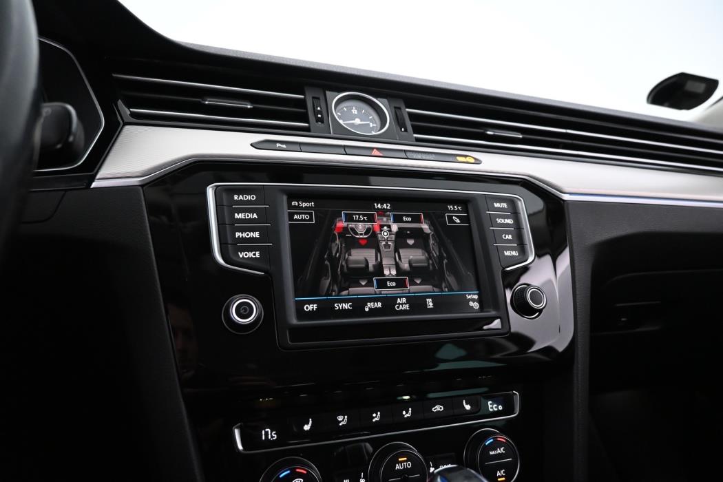 VOLKSWAGEN Passat 2017