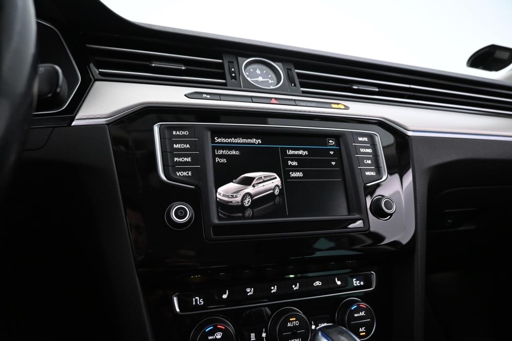 VOLKSWAGEN Passat 2017