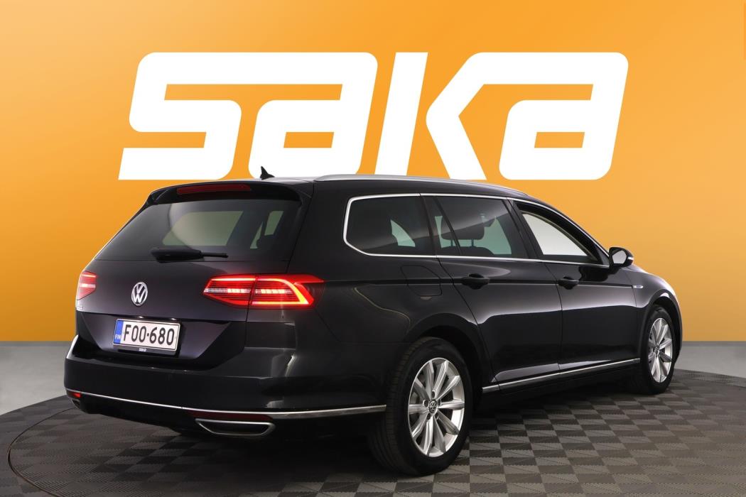 VOLKSWAGEN Passat 2017