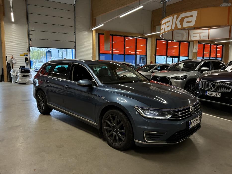 VOLKSWAGEN Passat 2016