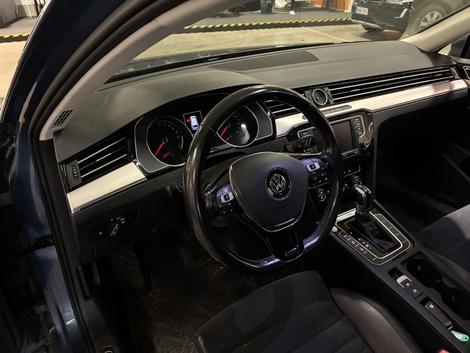 VOLKSWAGEN Passat 2016