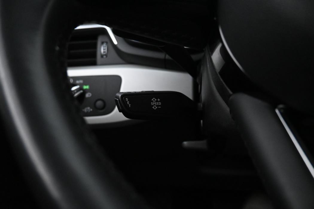 AUDI A4 2020