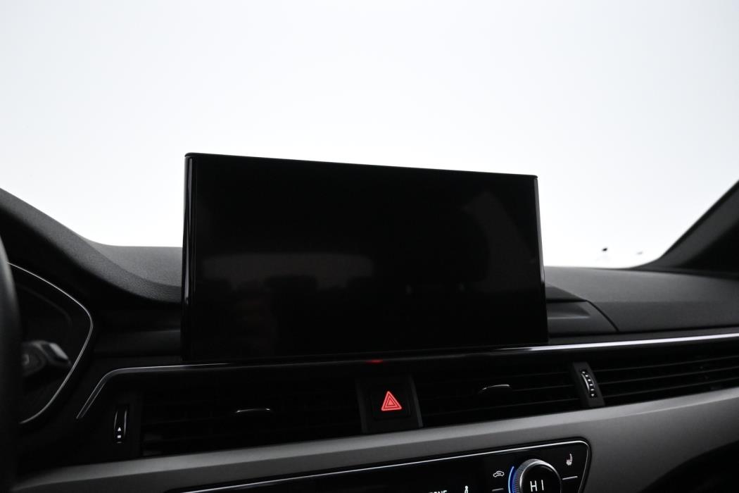 AUDI A4 2020