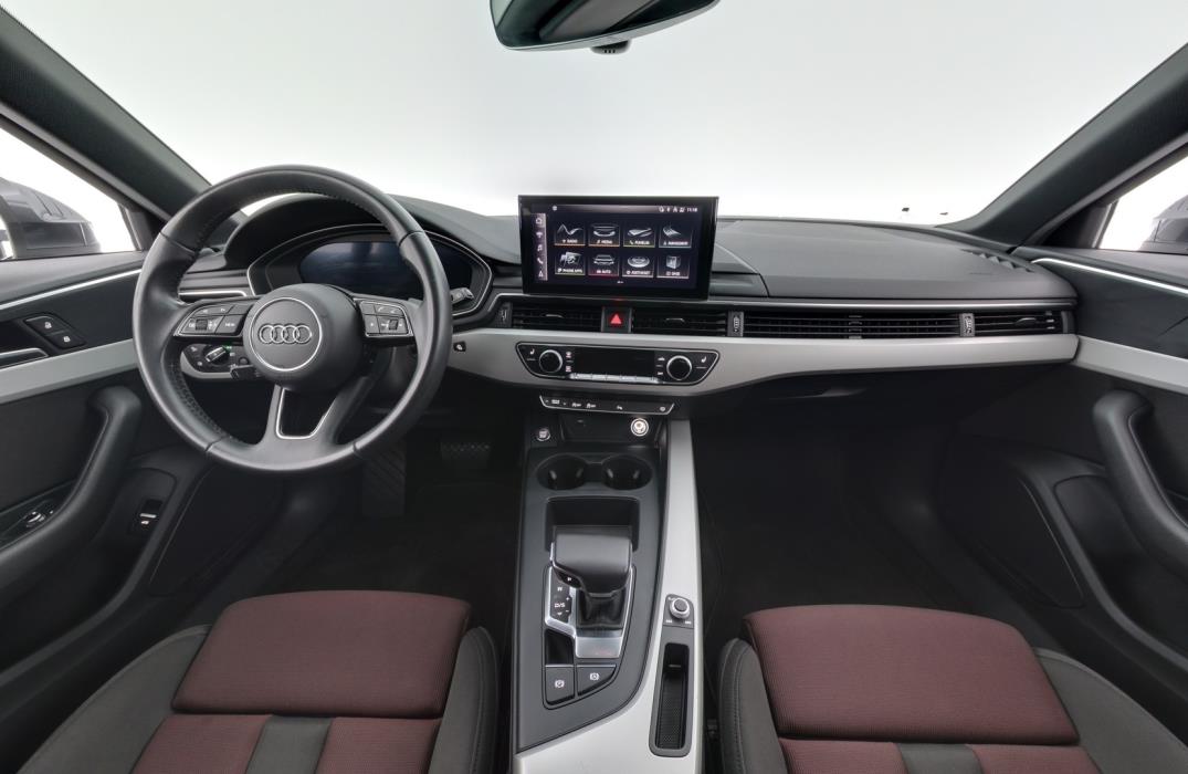 AUDI A4 2020