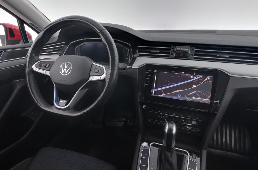 VOLKSWAGEN Passat 2021