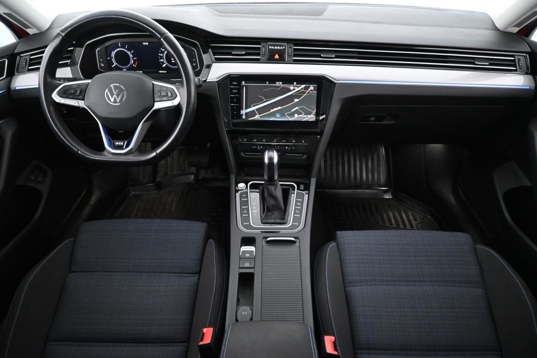 VOLKSWAGEN Passat 2021
