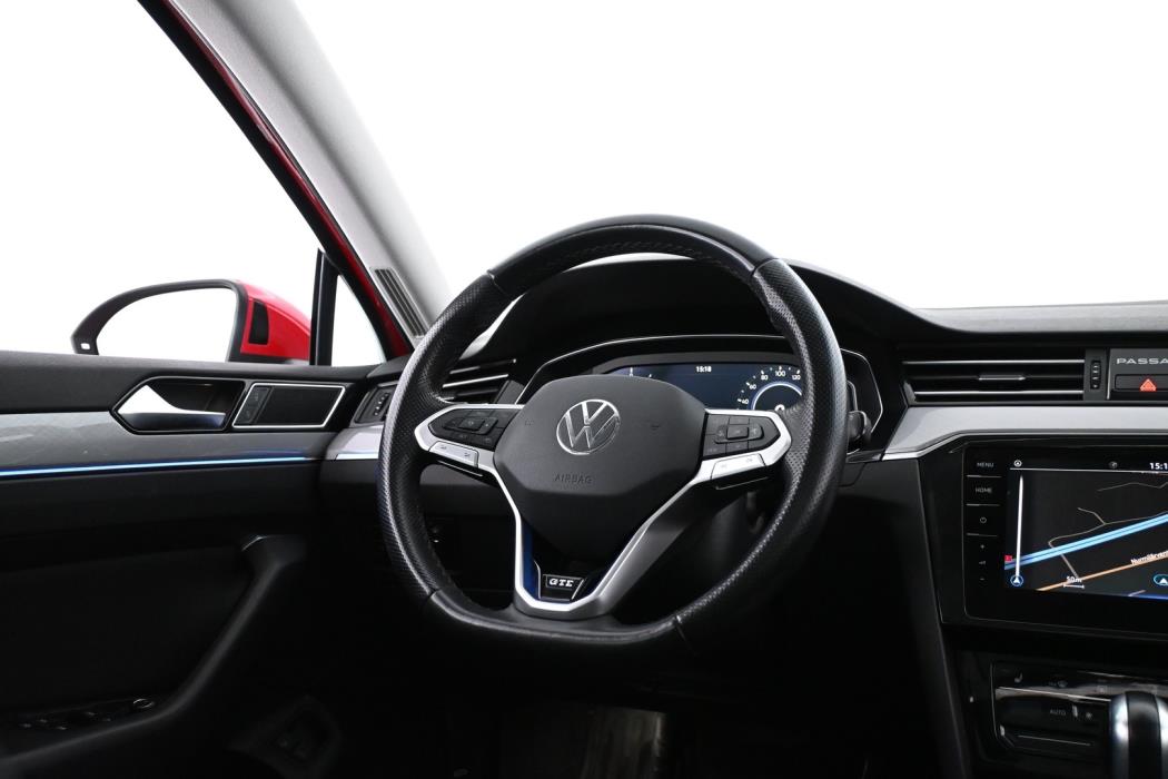 VOLKSWAGEN Passat 2021