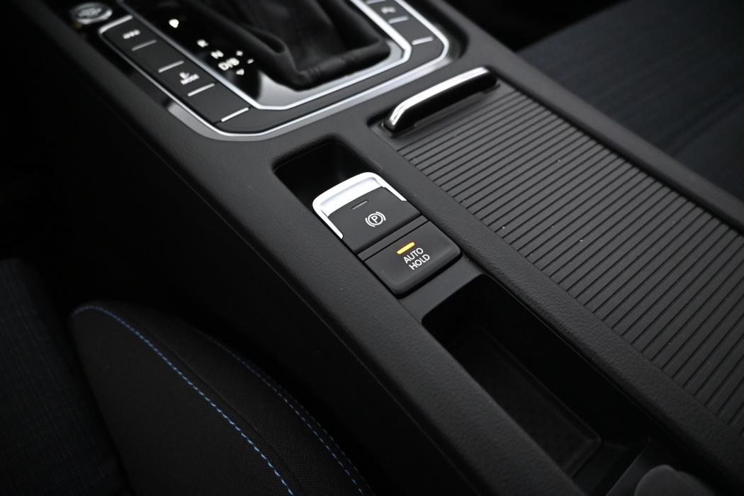 VOLKSWAGEN Passat 2021