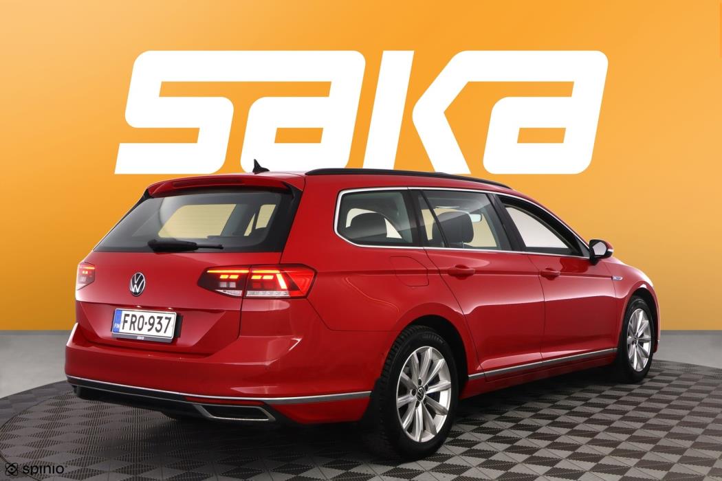 VOLKSWAGEN Passat 2021