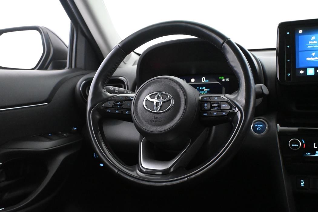 TOYOTA Yaris Cross 2023