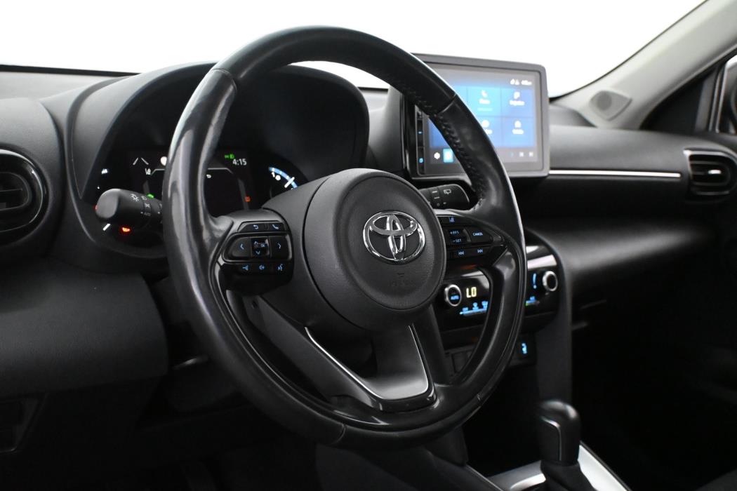 TOYOTA Yaris Cross 2023