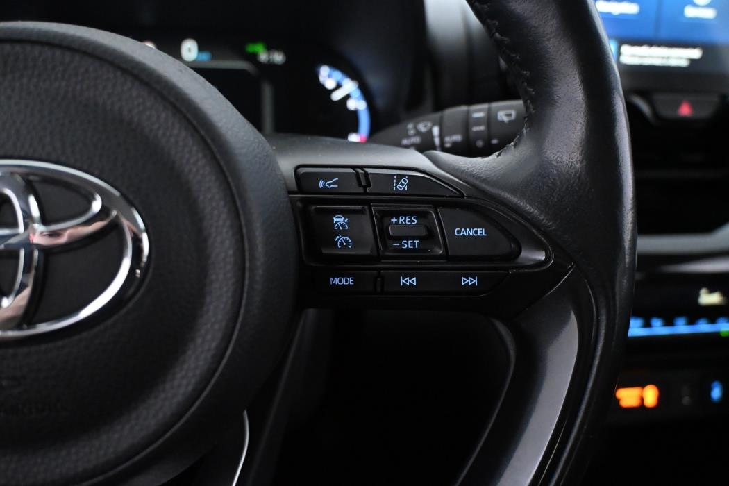 TOYOTA Yaris Cross 2023