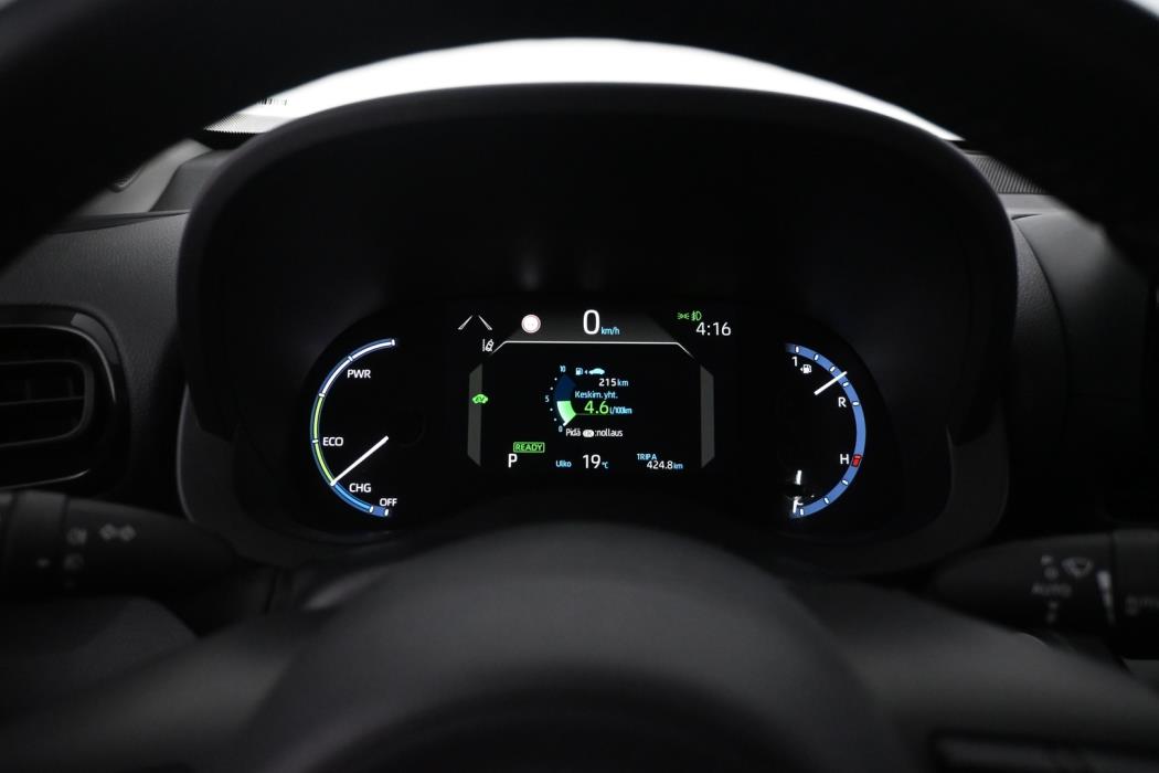 TOYOTA Yaris Cross 2023