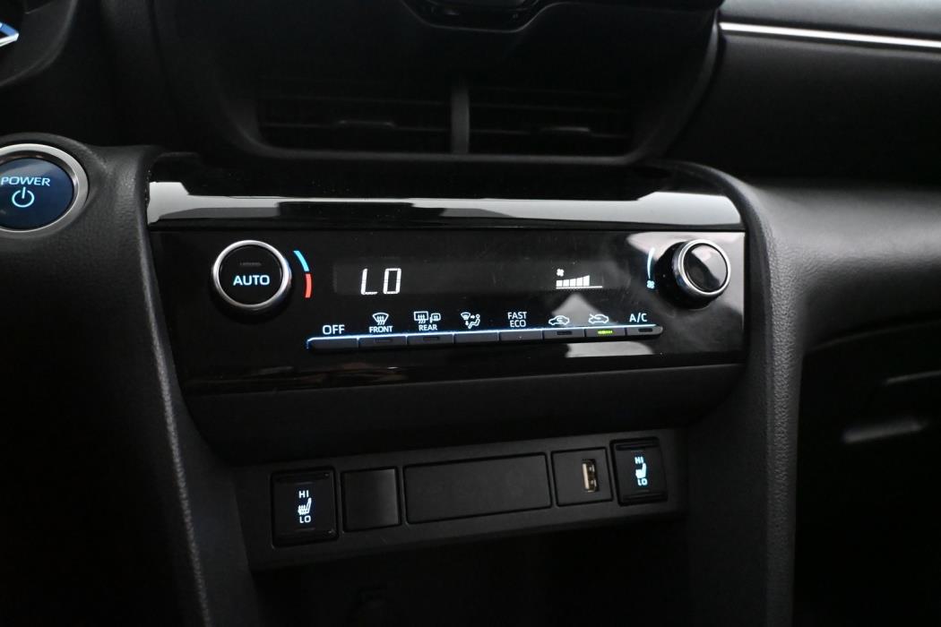 TOYOTA Yaris Cross 2023