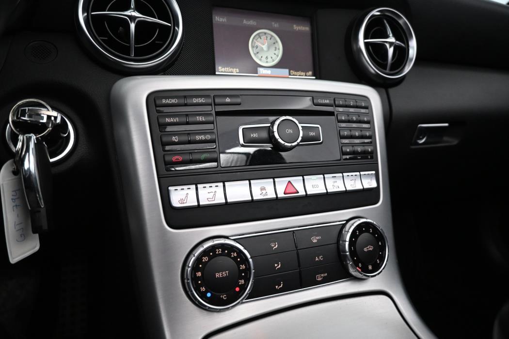 MERCEDES-BENZ SLK 2012